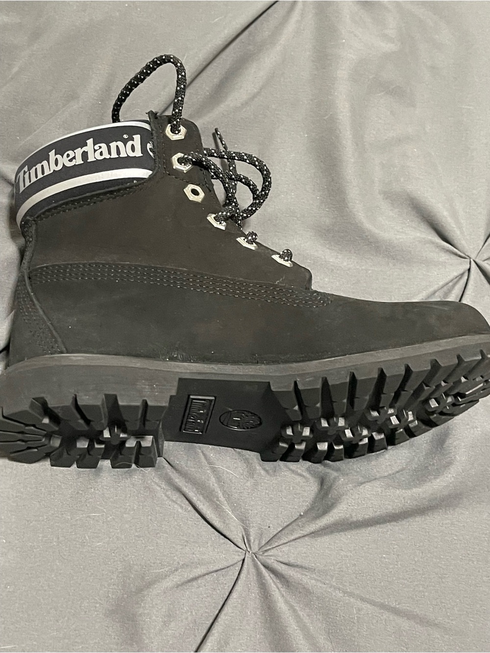 Timberland Black 6-Inch Lace-Up Boots NEVER WORN - Picture 3 of 9